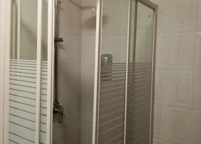 Metro Casa Musica And * Porto