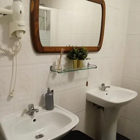 Metro Casa Musica Apartments And Rooms *