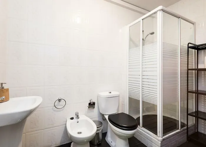 Metro Casa Musica And * Porto